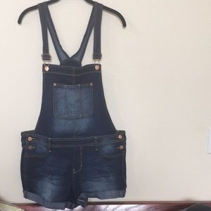NWOT No Boundaries Jean Overall Shorts
